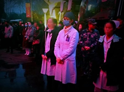 “宁愿疫情死千人不愿科比死”？发言网友被拘，大灾当前岂容胡言