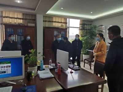 市委常委、政法委书记陈荣高来铅督导疫情防控和复工复产工作