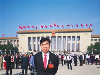 全国人大代表建议制定《反虐待动物法》