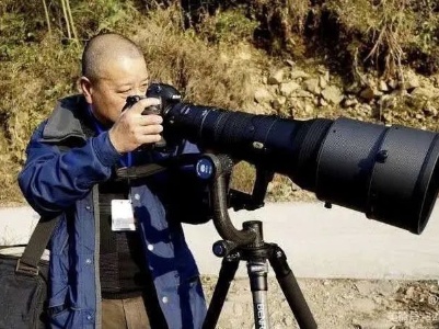 铅山县第二届“辛弃疾文学艺术奖”提名奖作品之一：摄影《对冲的早晨》、《鹅湖书院》、《江西铅山武夷山风光》