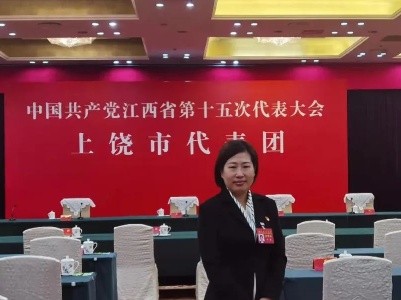 省党代会代表叶祺：践行人民中心理念，以更大作为投身教育强省建设