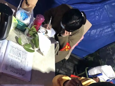 隔离不隔爱，“私人订制”的爱心礼盒已送出！