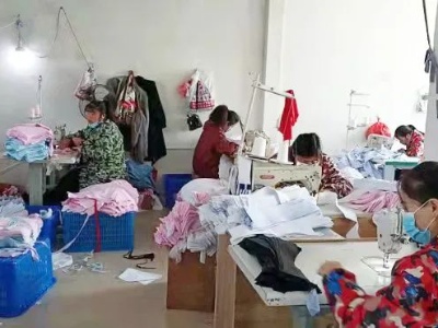 复工复产后，这家工厂开足马力带领乡亲致富