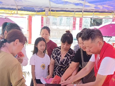 广信区：送精神送政策送健康进基层