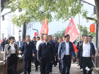 區城管局前往田墩鎮開展主題黨日活動