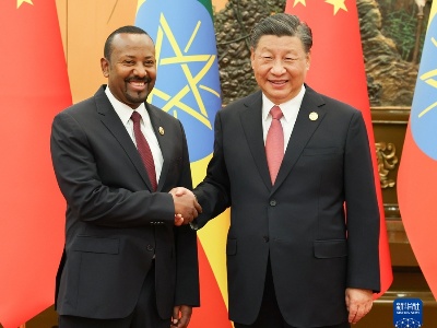 习近平会见埃塞俄比亚总理阿比