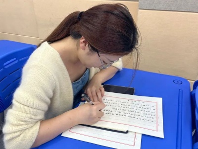 華壇山小學組織開展新教師基本功比賽