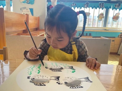 应家乡中心幼儿园组织开展国画特色活动