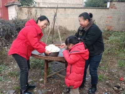 石人鄉(xiāng)中心幼兒園：以愛為名 靜待花開