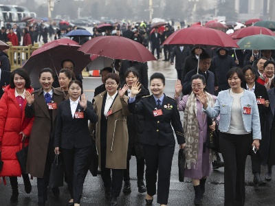 兩會影像：今天，向她們致敬！ 