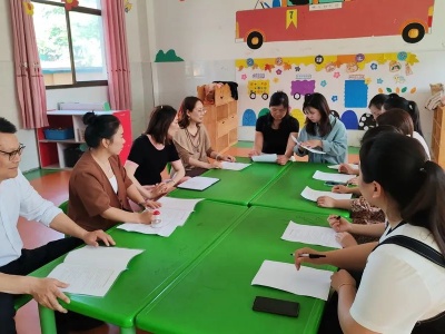 羅橋街道中心幼兒園開展送教幫扶教研活動