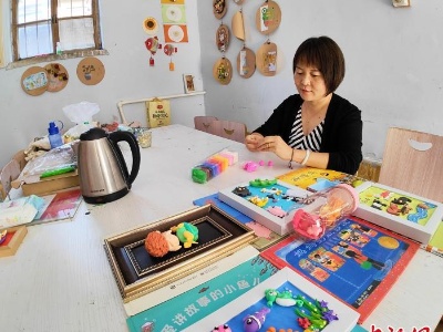 河北衡水一特教教师16年助“折翼天使”飞翔 