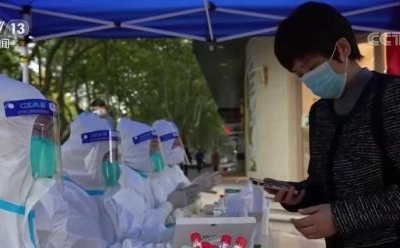 高风险区之外的地区不能随意采取封闭管理 