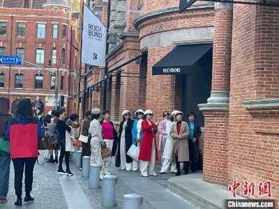 （申城风景线）不用年龄定义生活 上海摩登长者活出自我 