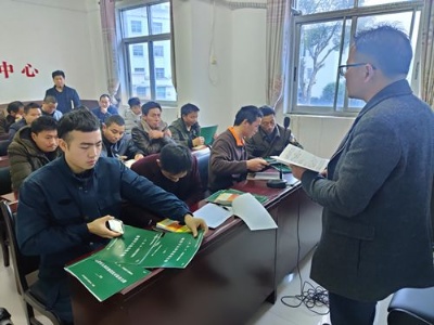 乌江镇组织召开2019年退役军人服务 工作部署及业务培训会