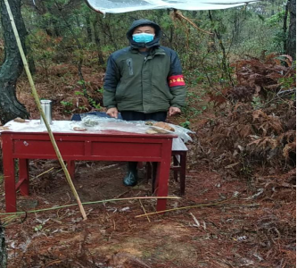 江西吉水：七旬老班长领兵抗疫