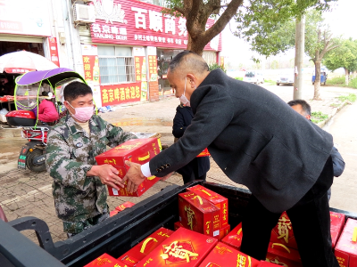 吉水：疫情无情人有情　商户捐赠助抗“疫”
