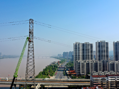 电网升级改造拆高塔 助力城市更高更快发展