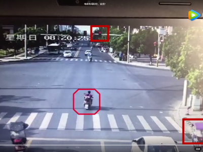 他骑电动车闯红灯引发交通事故，全责！