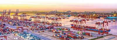 上半年，全国港口外贸货物吞吐量达235720万吨，同比增长9.2% 港口兴 外贸旺（年中看亮点④）