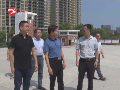 胡荣军教师节走访慰问