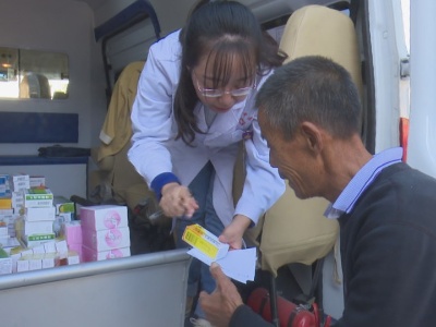 修水县卫健委开展“健康中国行”主题宣传活动​