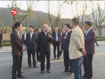省人大常委会党组书记、副主任周萌来修调研