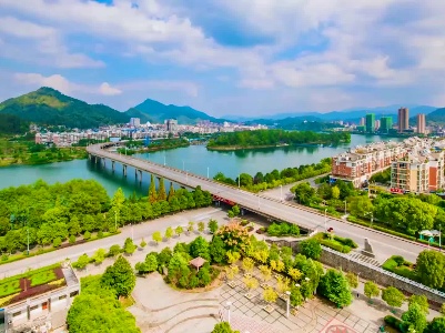 奋进修水 续写精彩