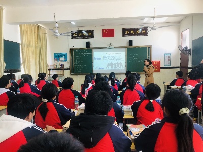 助力乡村振兴 送教下乡