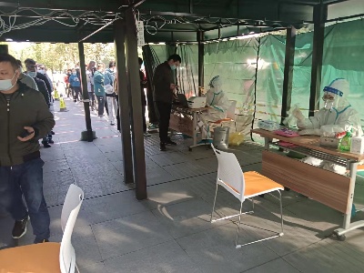 【抗疫进行时】修水县市场监督管理局组织对全县餐饮店、药店从业人员开展核酸检测