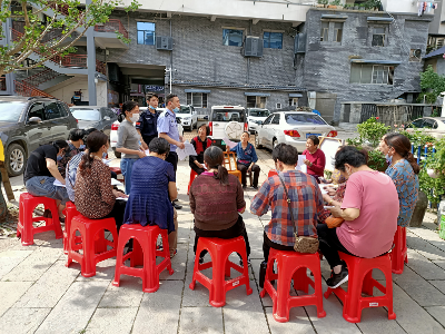 义宁镇卫前社区开展打击整治养老诈骗专项行动