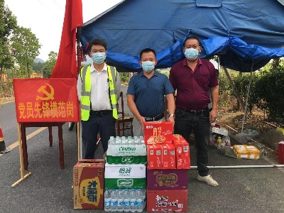 【抗疫进行时】马坳镇：“疫”线捐物资，爱心同抗疫