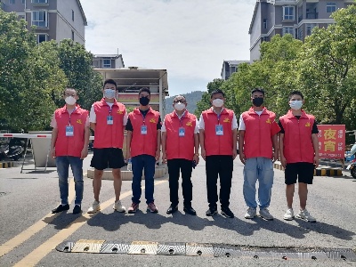 新长征退役军人志愿者 打响疫情防控阻击战