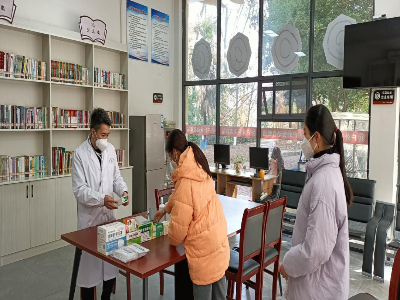 江西修水：红色蒲公英小分队 暖心帮扶聚民心