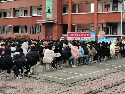 上奉镇：安全进校园  守护成长路
