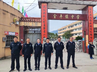 全丰镇：以“护学行动”为学子撑起“平安伞”