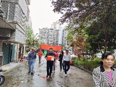 义宁镇承风社区为荣立三等功现役军人家属送喜报