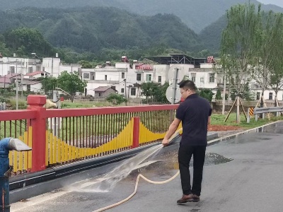 上衫乡：开展集中整治营造和谐宜居环境