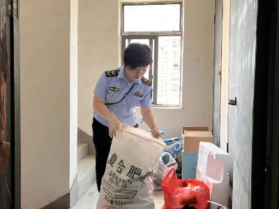 【“三联三共”党建赋能】迎接三城复审  创建文明小区