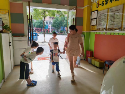 修水工会暑期托管班系列报道一：华夏全纳儿童成长中心托管班