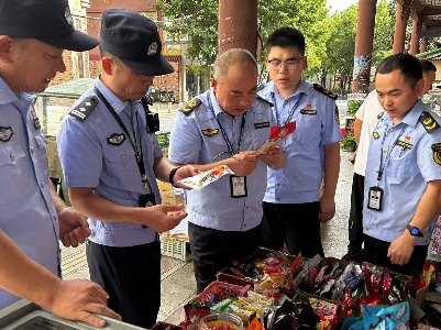 修水县公安局森林分局联合县市监局开展校园周边食品安全专项检查