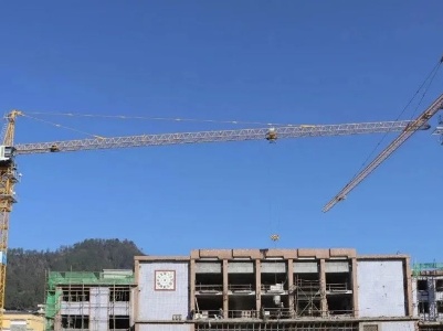 宁州古城项目现场施工忙 全力以赴赶工期