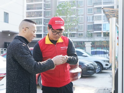 国网修水县供电公司：加快充电桩“下乡”  为绿色出行“续航”