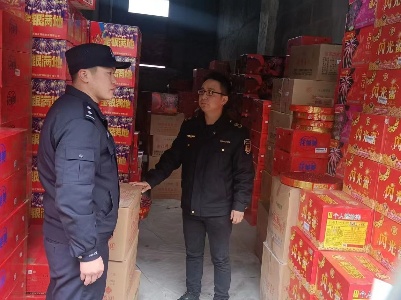 县应急管理局开展危险物品大排查大整治