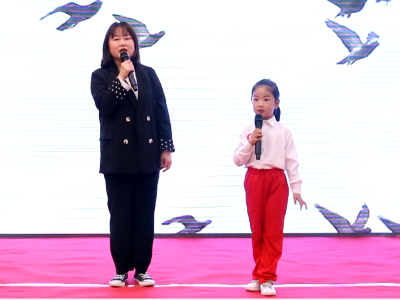 诵读红色经典 传承红色文化