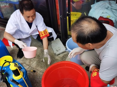 疾病预防跟着退水走 庐山市进行汛区防疫消杀灭毒 