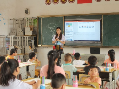 【全力以赴 防汛救灾】庐山市蛟塘镇：临时安置点里的欢声笑靥