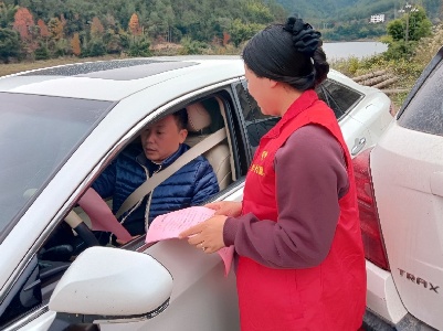【文明实践】高兴镇龙山村开展“移风易俗 文明殡葬”宣传活动