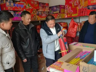【乡镇动态】埠头乡渣江村开展冬季用电用气用火安全系列宣传排查活动