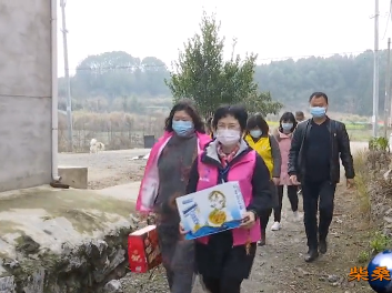 柴桑区：两人一单位分别荣获市三八红旗手和三八红旗集体